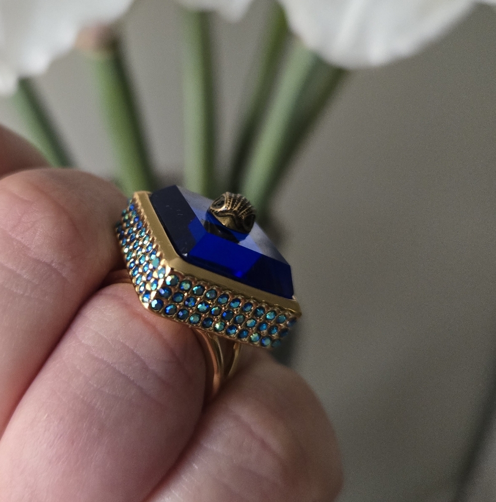 Kurt Geiger Large Cocktail Ring Size 9 NEW WITHOUT TAGS BUT IN BOX - Picture 4 of 5